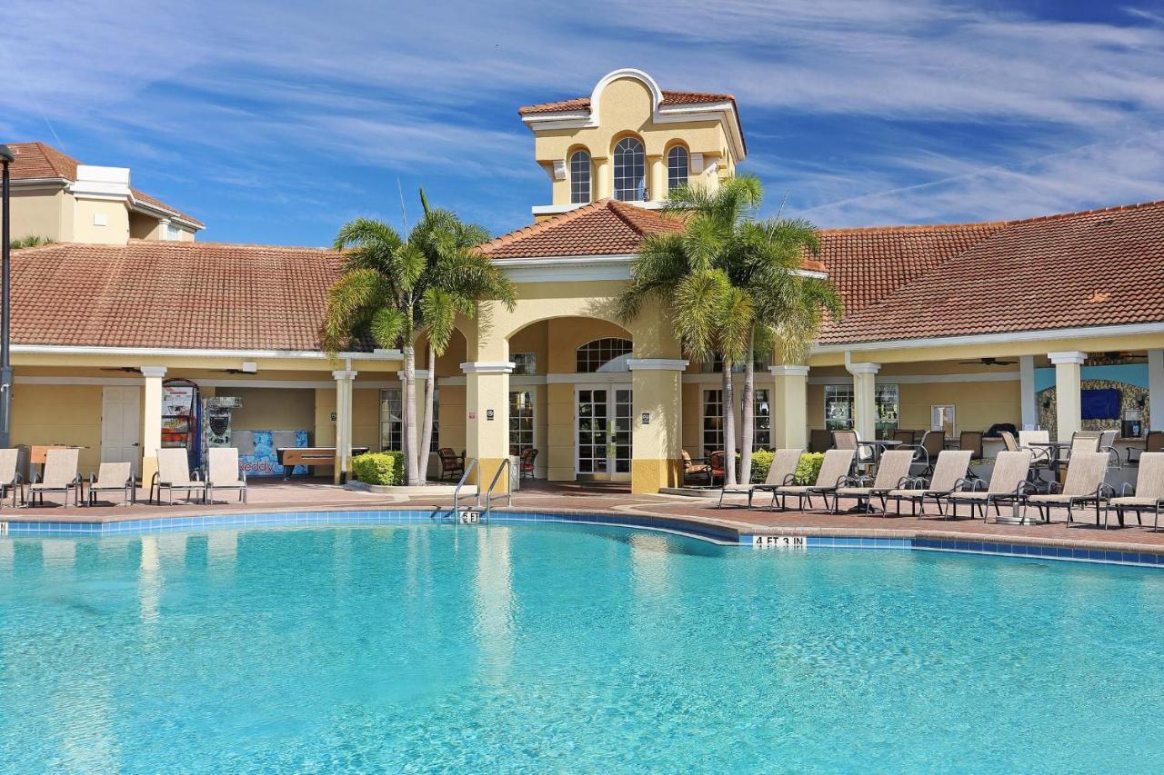 Beautiful Townhome, Vista Cay Direct - 4010